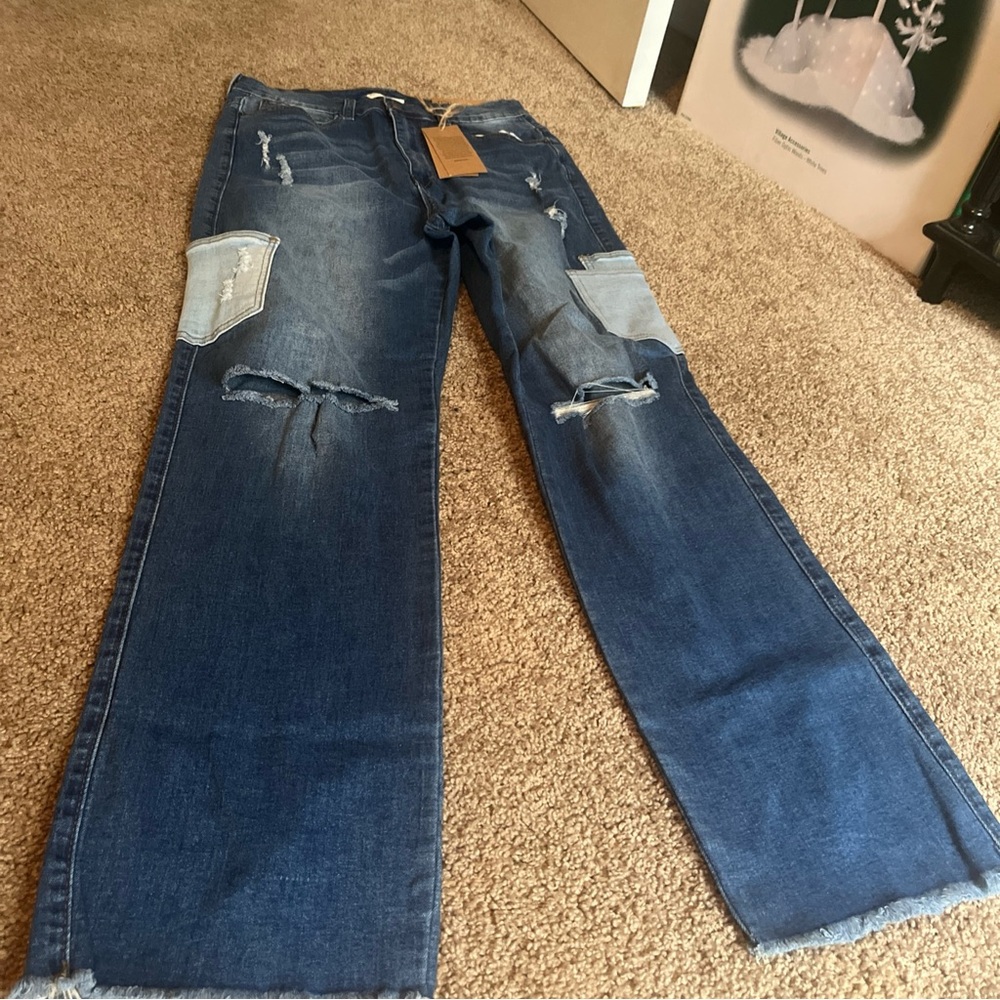 Blue turtle distressed, patch pockets, unique jeans, junior size 11